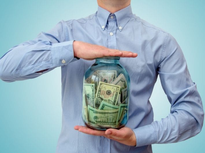 الفرق بين الادخار والاستثمار